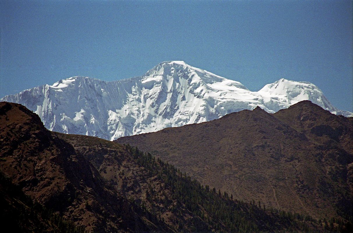 09 Chongra Peak Close Up On Drive From The Deosai Plains To Tarashing Chongra Peak (6830m) close up on the drive from the Deosai Plains to Tarashing.